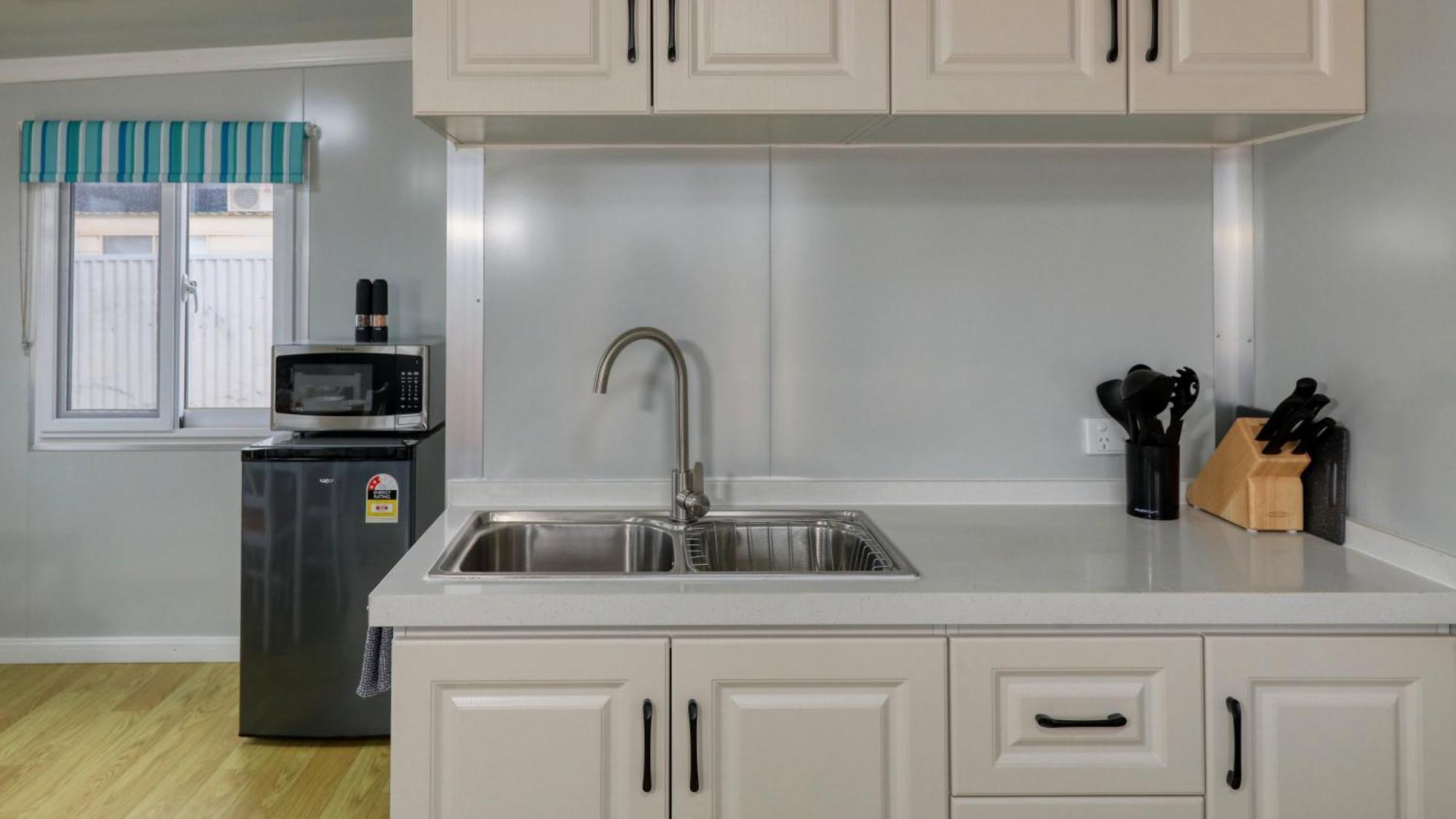 White Cliffs Self Contained Cabin Accommodation 외부 사진