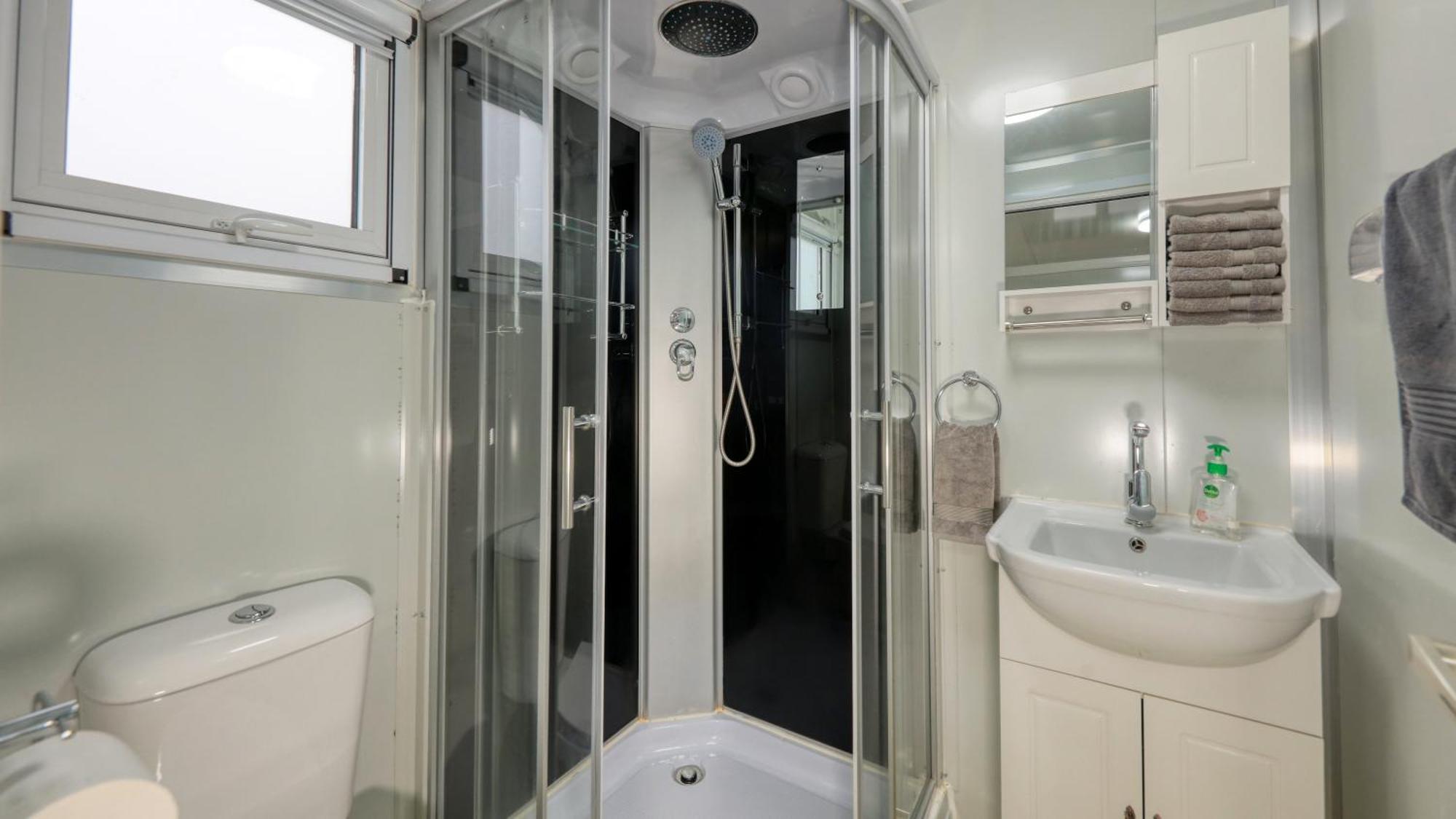 White Cliffs Self Contained Cabin Accommodation 외부 사진
